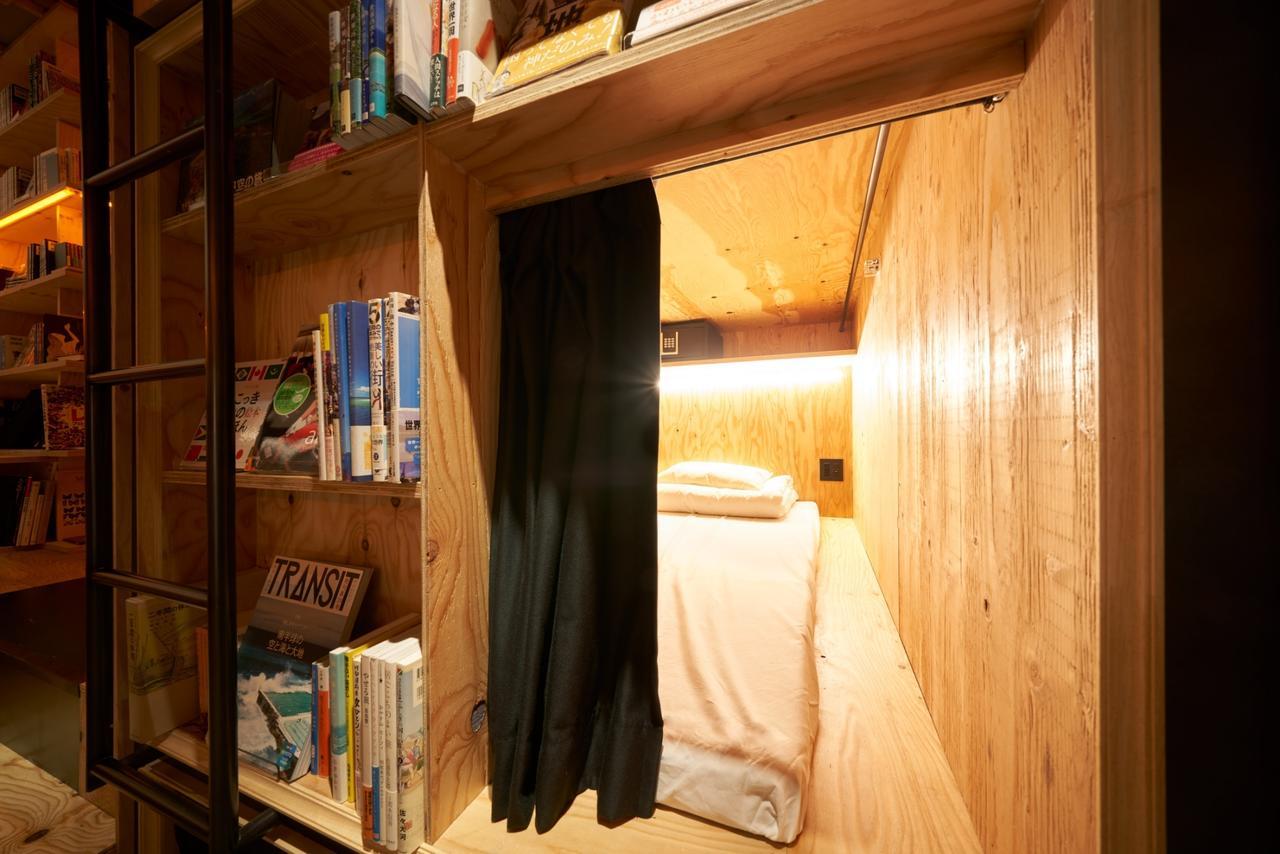 Book And Bed Tokyo Shinjuku Hostel Bagian luar foto